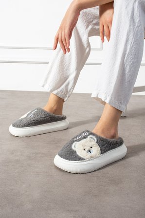 Poppy Paris Kadın Sevimli Ayıcık Figürü Desen Peluşlu Hafif Kaymaz Eva Taban Kışlık Terlik