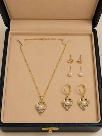 Kalp Küçük İnci Detaylı Gold Renk 4'lü Kolye Küpe Seti
