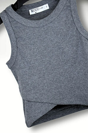 Antrasit Kolsuz Crop Kruvaze Detaylı Fitilli Top Atlet Tişört