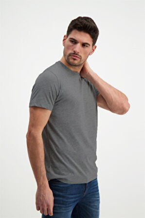 Erkek Siyah Bisiklet Yaka Slim Fit Basic T-shirt