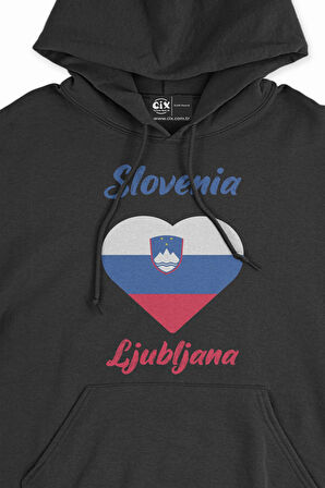 Ljubljana Slovenya Bayraklı Kalpli Siyah Sweatshirt Hoodie