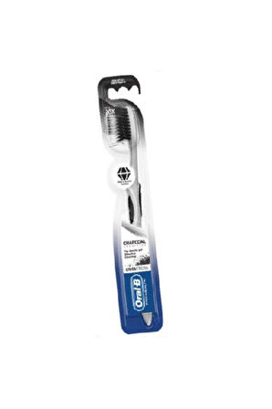Oral-B Pro Health Kömürlü Diş Fırçası