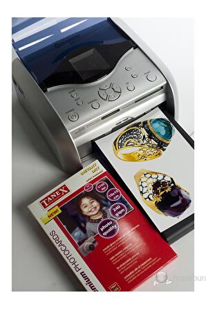 Fotoğraf Baskı Kağıdı A-4 240 Gr/m2 20'li 1 Paket A4 Fotoğraf Kağıdı Ofis Ve Ev Tipi Mürekkepli Yazıcılar İçin