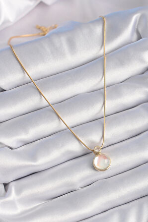 Zarif Kadın için Golden Çelik Beyaz Sedefli Retro Kolye