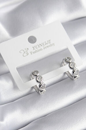 Zarif Kadın için Silver Pirinç Zirkonlu Modelinde Küpe