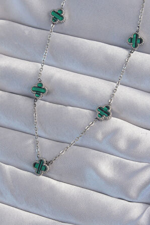 Zarif Kadın için Silver Çelik Mini Yeşil Mineli Yonca Kolye