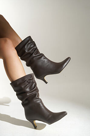 Kahverengi Kadın Sivri Topuklu Kısa Ökçe Bot, Rahat Topuk