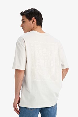DeFacto Oversize Geniş Kalıp Bisiklet Yaka Sırt Baskılı Kısa Kollu Tişört C3630AX25SPER98