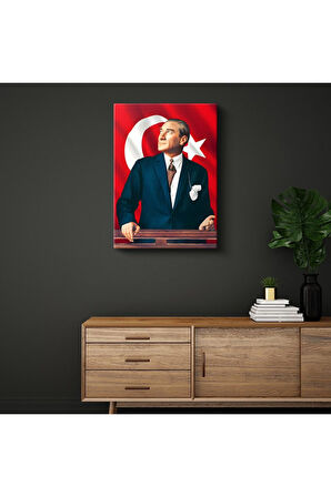 Türk Bayrağı Arka Planında Atatürk Portresi Kanvas Tablo