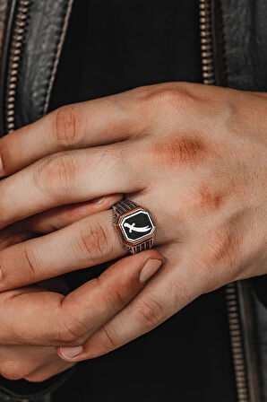 Erkek Gümüş Yüzük - Üç Sıra Zirkon Taşlı Zülfikar Kılıcı İşlemeli Erkek Yüzük