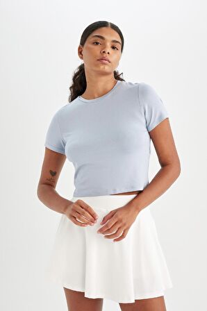 DeFactoFit Crop Bisiklet Yaka Sporcu Kısa Kollu Tişört D2200AX24AUBE748