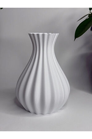 CEVİZDİZAYN Aura Form VAZO -TAŞ TABANLI– Zarafetin Görünmeyen Gücü VAZO Boyutlar: 13.5 × 13.5 × 18 cm