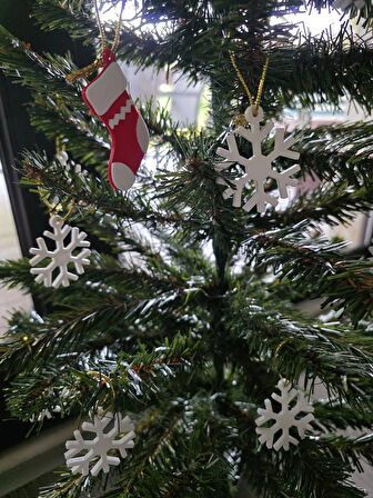 Çam Ağacı Süsleri – Yılbaşı süsleri –– Yeni yıl – Çorap - Kar tanesi objeler -  17 Adet OBJE