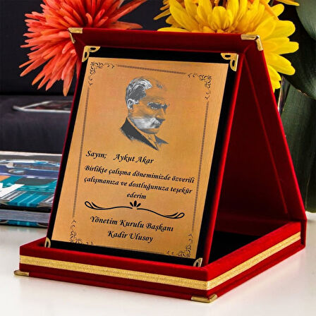Kişiye Özel Atatürk Tasarımlı Plaket - Kadife Kutulu