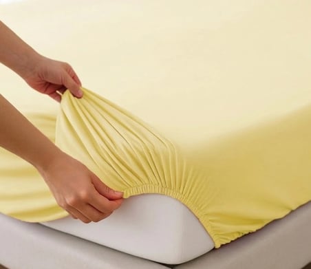newsheet %100 pamuklu çift kişilik penye lastikli çarşaf (180x200 cm) – kaymayan & nefes alan konfor serisi (sarı)