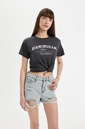 DeFacto Yüksek Bel Paça Ucu Kesik Jean Şort B7676AX24SMNM55