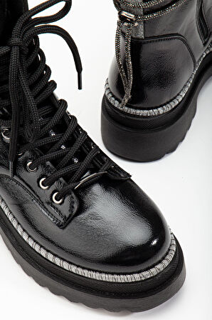 White Line 45 Kadın Simli Sargılı Kısa Postal Bot Siyah Kırışık Rugan