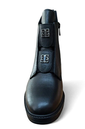 Castle Black 11032-1 Kadın Hakiki Deri Toka Ve Lastik Detaylı Fermuarlı Bot Siyah