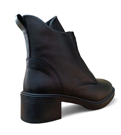 Castle Black 11032-1 Kadın Hakiki Deri Toka Ve Lastik Detaylı Fermuarlı Bot Siyah