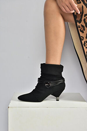 Pine Cone K223 Kadın Süet Topuklu Biye Kemerli Çekme Bot Siyah