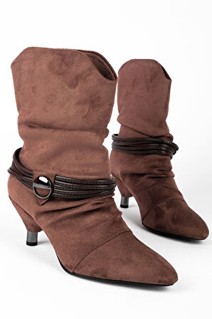 Pine Cone K223 Kadın Süet Topuklu Biye Kemerli Çekme Bot Kahve