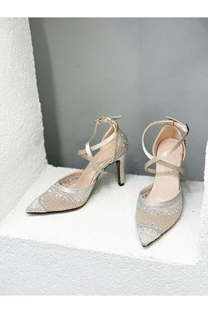 Stillo 420 Kadın Taşlı Tül Detay Bilekten Bağlı İnce Topuklu Yarım Açık Abiye Stiletto Ten