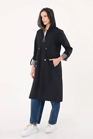 Kadın Siyah Beli Büzgülü Kapşonlu Trençkot