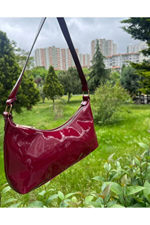 Kadın Rugan Cherry Bag Gold Fermuarlı Omuz Çantası