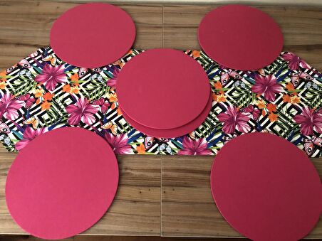 ZİGZAG ZEMİN ÜZERİNE KELEBEK DESENLİ RUNNER & SUPLA