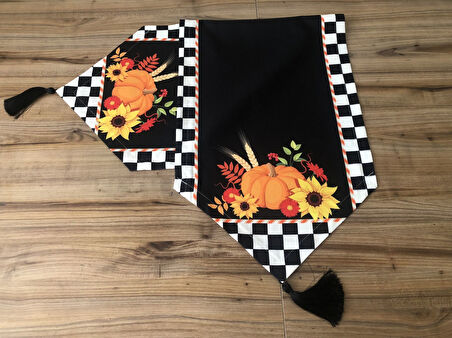 SİYAH ZEMİN ÜZERİNE BALKABAĞI DESENLİ RUNNER