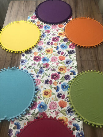 ÇİÇEK DESENLİ RUNNER & PONPONLU SUPLA