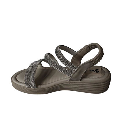 YAZKIŞ Kadın Siyah Krem Beyaz Roz Üzeri Taş Bant Atkılı 4cm Kalın Taban Arkası Lastikli Sandalet