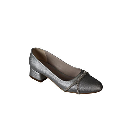 YAZKIŞ Kadın Siyah Cilt Gümüş Parlak Üzeri Burgu Taşlı Yuvarlak Burun 3cm Kare Topuk Ayakkabı