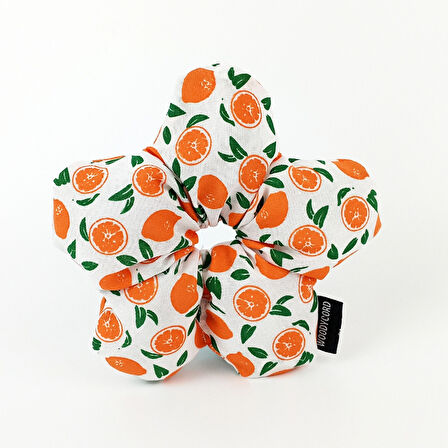 WoodyCord El Yapımı Portakal Desenli Beyaz Çiçek Scrunchie Topuz Tokası