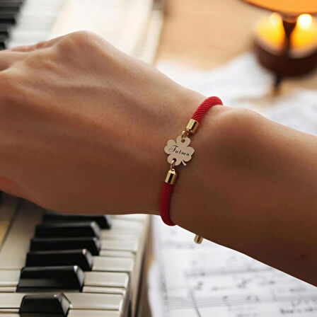 Çiçek Motifli Örgülü Bayanlar İçin 14 Ayar Altın Plakalı Fatma İsmine Özel Bileklik-324isim-kırmızı