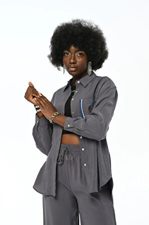 KADIN TEK CEPLİ RAHAT KALIP GÖMLEK