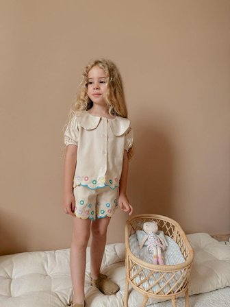 YİĞİT BUTİK Kız Çocuk Gabardin Şortlu Takım Bebe Yaka Nakış Detaylı Yazlık İkili Takım