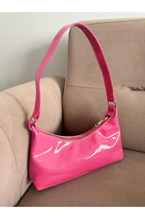 Kadın Pembe Rugan Omuz Çantası