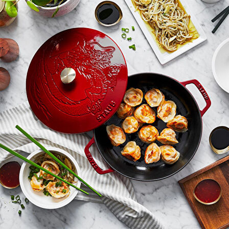 Staub B Ejderha Kapaklı Döküm Tencere 24 cm Bordo