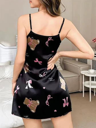Fastieshop Siyah İnce Askılı Ayıcık Desenli Saten Mini Gecelik