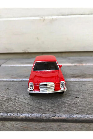 Welly Mercedes-Benz W114 220 Diecast Metal Araba Model Araba Oyuncak Araba Çek Bırak Araba 12 Cm