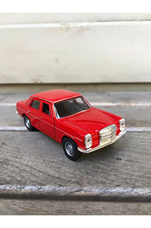 Welly Mercedes-Benz W114 220 Diecast Metal Araba Model Araba Oyuncak Araba Çek Bırak Araba 12 Cm