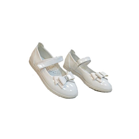 Fiyra 9010 Beyaz Rugan Cırtlı Kurdeleli Kız Çocuk Babet