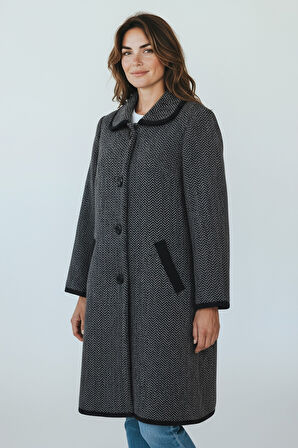 KADIN ÖNÜ DÜĞMELİ CEPLİ KALIN TRİKO HIRKA