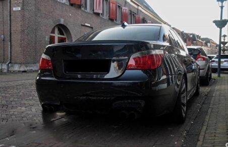 Bmw 5 Serısı E60 2005-2010 M5 Bagaj Spoıler  - Pıano Black (Parlak Sıyah)