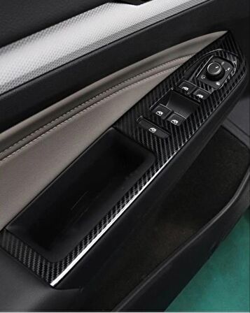 Volkswagen Golf 8 Kolcak Kaplama - Karbon