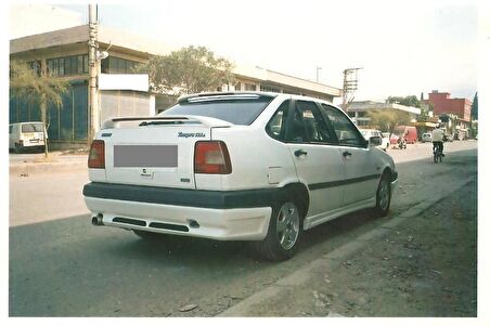 Fiat Tempra Cam Üstü Spoiler Işıklı Spoyler Boyalı
