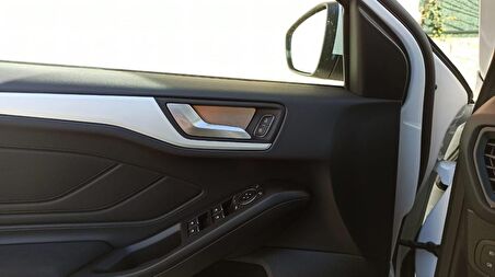 Ford Focus 2019+ Kapı Kolu Ic Açma Kaplama-Sılver