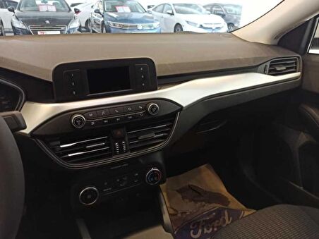 Ford Focus 2019+ Konsol Çıtası - Sılver (Abs)