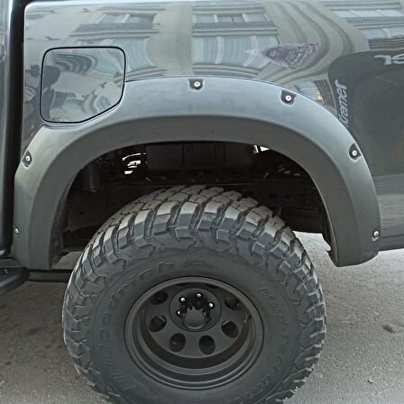 Mercedes X-Class Çamurluk Kaplama Civatalı 4.5cm Dodik Seti